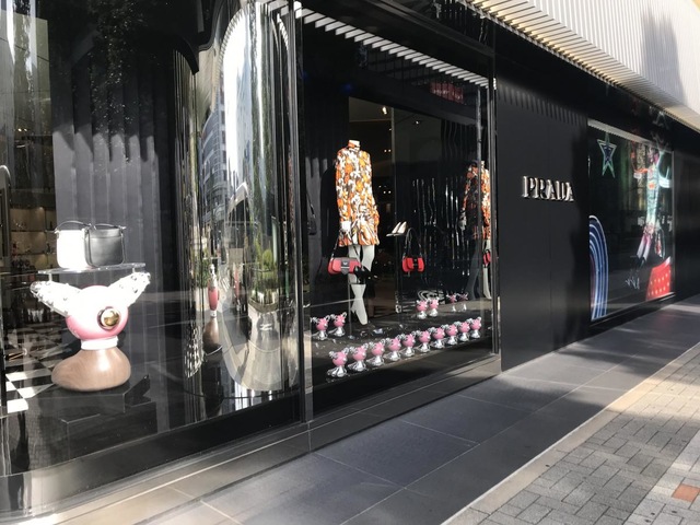 日本3店舗目、プラダ ビューティー ストアが名古屋初オープン！世界観を堪能しよう！